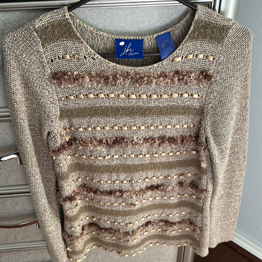 Petite size small brown patterned sweater